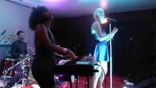 Betty Who - Right Here (Houston 03.28.14) HD