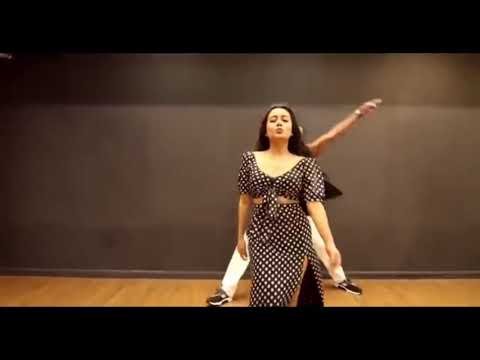 Sexy dance Neha Kakkar On Aankh marey song , simmba , ranveer singh , sara ali k_HD.mp4