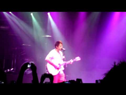 Teenage Dream/Remembering Sunday - All Time Low (Manchester Academy) 27/02/2011