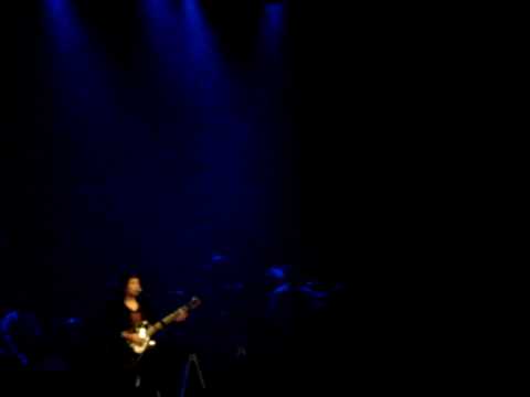 Tegan and Sara - Tegan is tramatized from being flashed + soil, soil @ Warner Theatre, DC