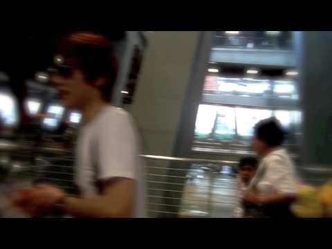 091216 DNT in Thailand [airport].mpg