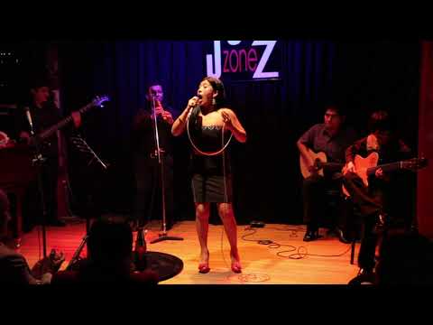 Amor amor/Consuelo Jerí