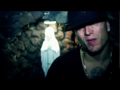 download lagu mp3 mp4 Gue Pequeno Dichiarazione, download lagu Gue Pequeno Dichiarazione gratis, unduh video klip Gue Pequeno Dichiarazione