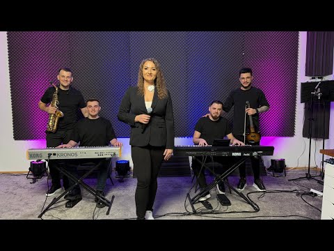 Claudia Nitu &  @TrupaARTOfficial    - Refresh (Cover Viorica de la Clejani)