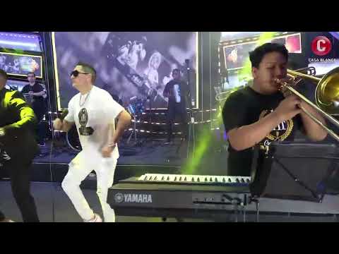 La Manitu - Coco la Figura y La Máquina Timbera