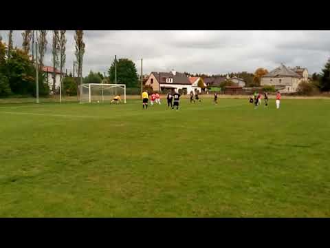 Kolová  - KSNP Sedlec (9/2017) - Vence Mendl chytá penaltu