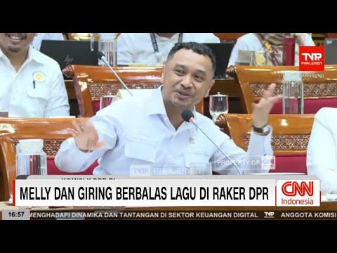 Melly Goeslaw dan Giring Ganesha Adu Nyanyi di Raker DPR RI