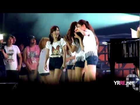 HD 120818 SMTown in SEOUL - Difference between TaeYeon & Seohyun