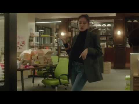 JIN HA (yejin ) dancing to 2NE1's  I AM THE BEST | SOMETHING IN THE RAIN