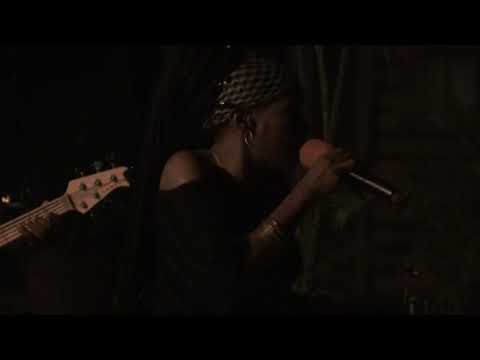 Mighty Shadow's Dingolay by Xperience