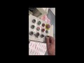 Riproduci video