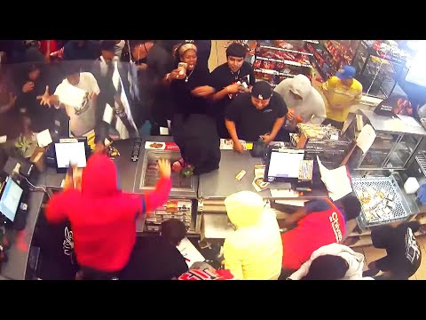 Los Angeles ‘Flash Mob’ Loots 7-Eleven