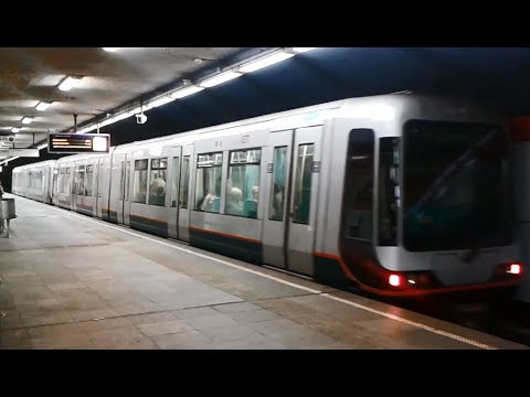 RET Metro 2*Type S op Coolhaven en Dijkzigt richting Binnenhof (Lijn A)