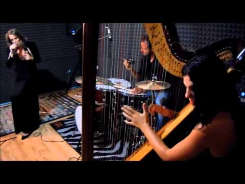 Angela Cosi -harp, Dionisia Cassiano -voice, Niky Corrado -drums