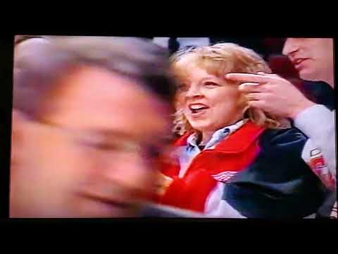 Pat, Patti, Matt, and Jorge on Red Wings/Blackhawks game (1m 47s mark) 4/4/98