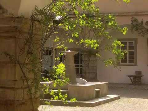 Remise und Arkadenhof