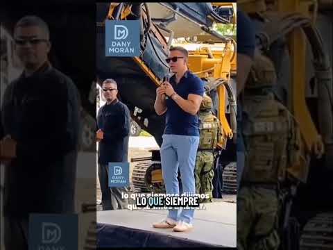 El asesino de Quinsaloma Galo Lara luchando con el invierno en los Ríos. 🤣🤣🤣