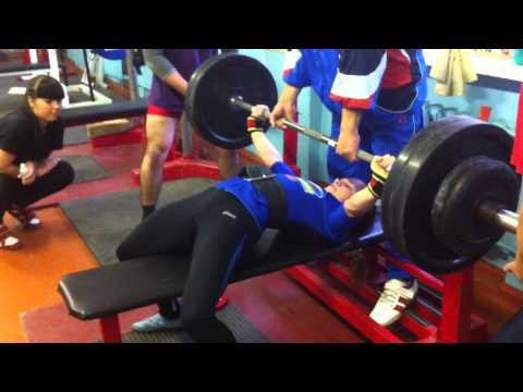 Salnikova Natalia, bench press 140x2@52kg