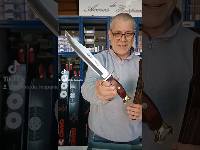 Vídeo relacionado con Muela Cuchillo de caza BW-22 con hoja de acero inoxidable MoVa de 22 cm y empuñadura de madera de coral para Caza, Pesca, Supervivencia y Bushcraft + Portabotellas de regalo