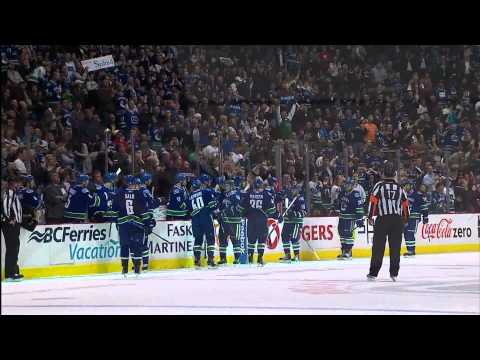 Canucks Vs Wild - Mason Raymond 4-0 Goal - 04.07.11 - HD