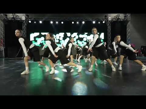 [2nd Place] Taneční studio Crabdance - Cesta