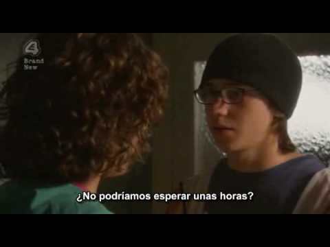 Skins S02E04 Michelle, Sid and Cassie 00