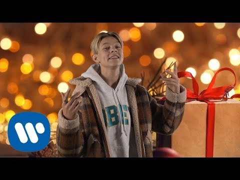 Theoz - Årets julklapp (Official Video)