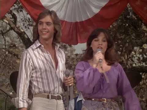 Joe (Shaun Cassidy) and Harriet sing "Walk Away" - The Hardy Boys/Nancy Drew Mysteries S2E14 (1978)