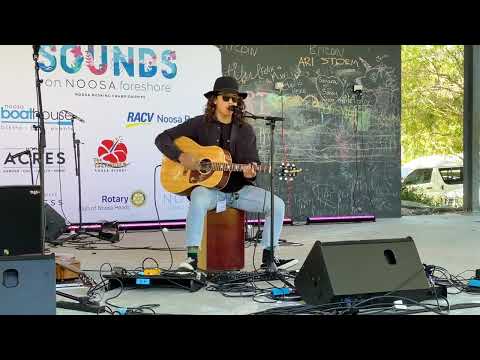 Nanas Pie (Tyler Hammill) at the 2022 ANBC Noosa Busking Championships