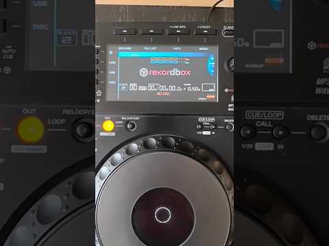 Pair of Pioneer CDJ-900NXS Nexus DJ Players – Original Boxes – Fully Working image 12