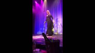 Miss Stephany. &quot;Proud&quot; (Tamara Todevska.)