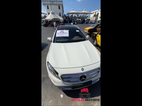 Mercedes GLA 200 full option(panorama Roof )2017