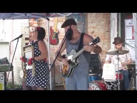reverend peyton's big damn band -  let's jump a train