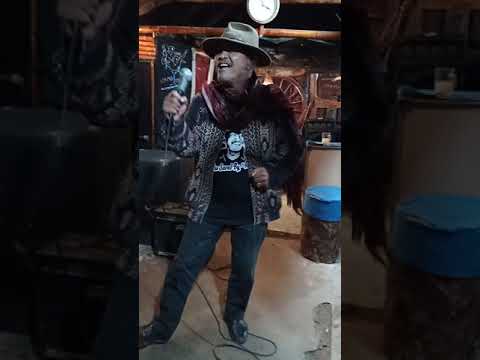 Joy Harlim Sinuhaji/Nonink/Rockaro.Lagu "Tongat Teler". Karya Cipta : F. Lamindo. S.