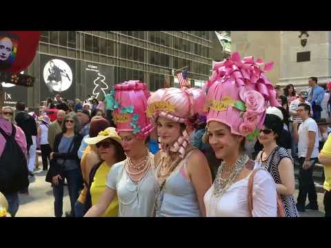 Easter Bonnet Parade ESL/ESOL video A1-A2 with comprehension questions