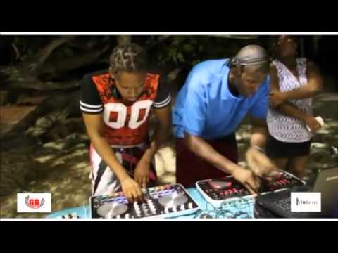 MIX MERRY XMAS BY DEEJAY GUYGUY (2016)