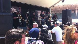 LA BANDA SKALAVERA Live Van's Warped Tour 2011 pt.1