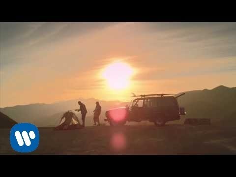 Billie Joe Armstrong & Norah Jones - Kentucky [Official Video]