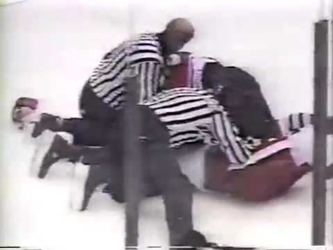 Joey Kocur vs Curt Fraser Round 1