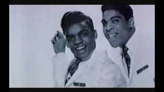 The Isley Brothers - Twist And Shout