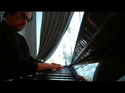 Autumn leaves-plays Bogdan Sobkowiak