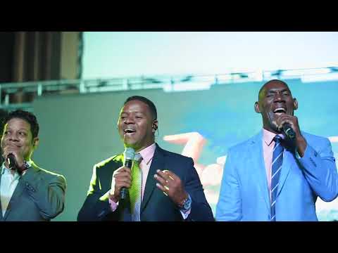 El es mi Dios | Juan Francisco [En Vivo] - Video Oficial