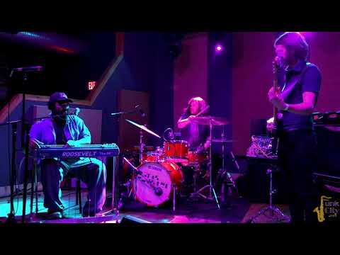 Roosevelt Collier with paris_monster, Aisle 5, Atlanta, GA, 12-16-18