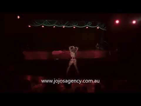 862ED Burlesque sword swallower