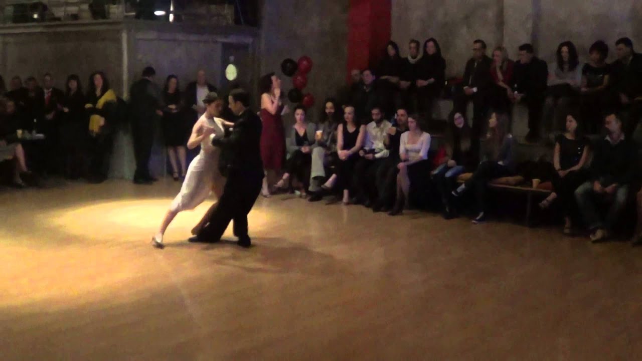 Jorge Tsaousoglou & Ioanna Andrikopoulou 1/4, Pocas Palabras