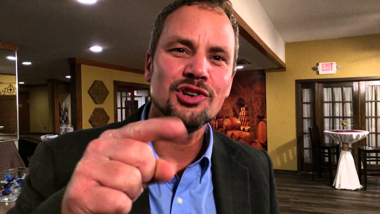 Hire Magic &amp; mind reading by Scott Xavier Magician in