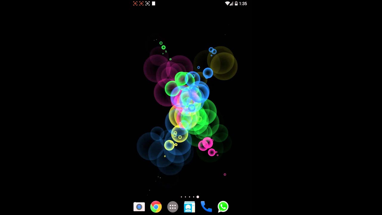 4 Groups of Coloured Circles Wallpaper Demo