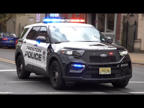 Trenton Police Department Car 222 Responding