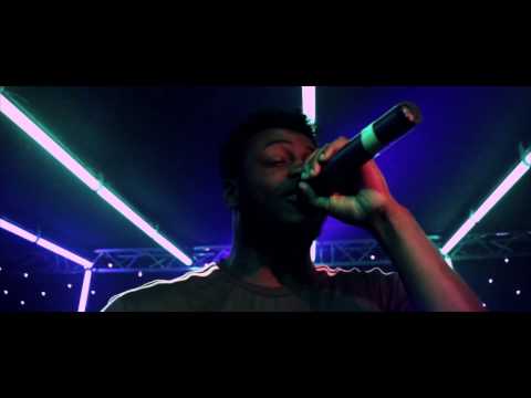 DVTCH NORRIS PERFORMING AT UITGEPRAAT