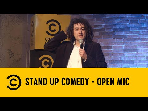 I danni delle commedie romantiche - Lorenzo Catalini - Open Mic Tour - Pisa - Comedy Central